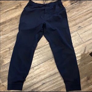 Lululemon ABC Jogger in Black (Men’s Large)